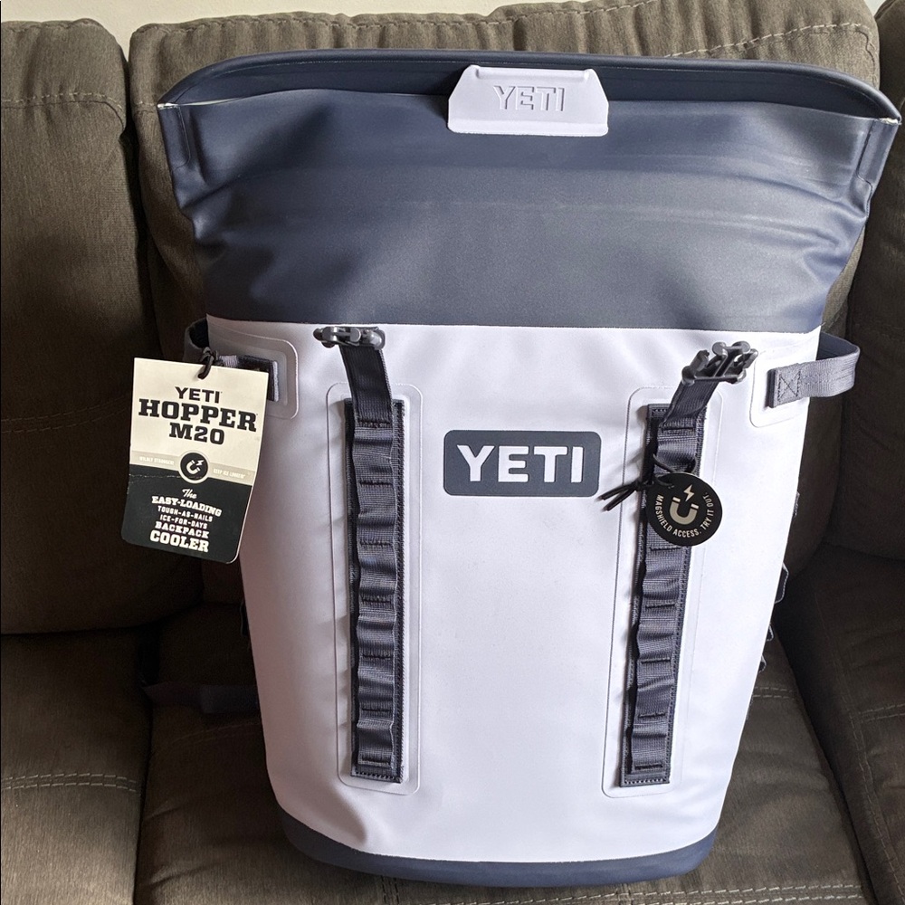 YETI Hopper M20 Backpack Cooler in Cosmic Lilac